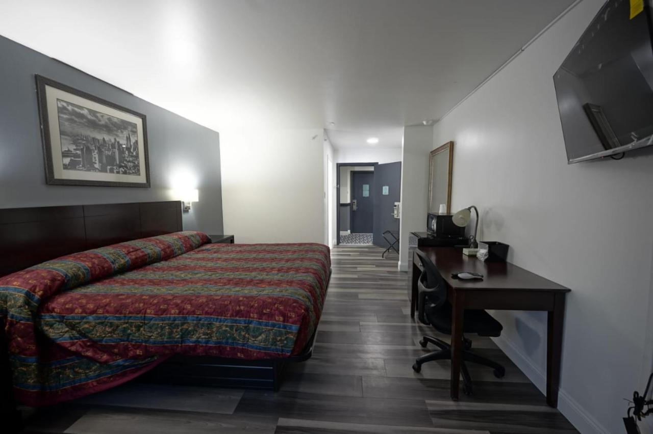 Greenwoods Inn & Suites Berlin Luaran gambar